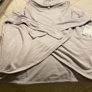 Purana wrap sweatshirt lilac color